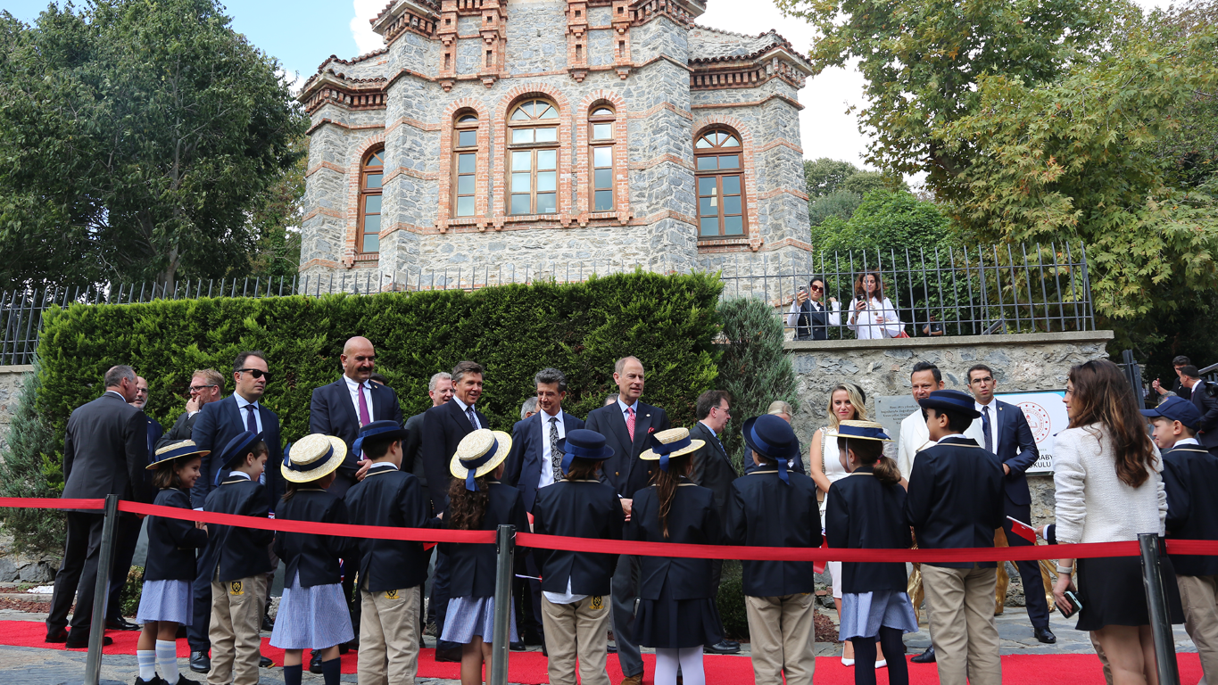 Royal visit by Prince Edward Duke of Edinburgh to TBS